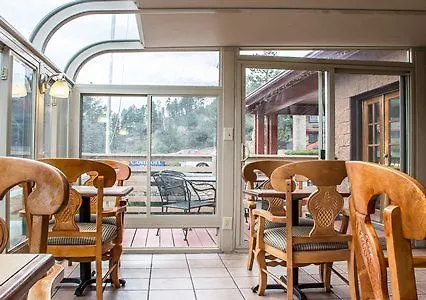 Days By Wyndham Hotel